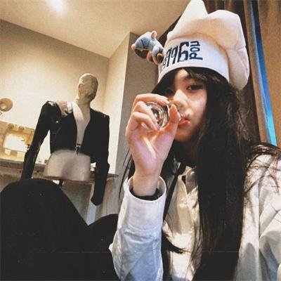 俏探女娇娃